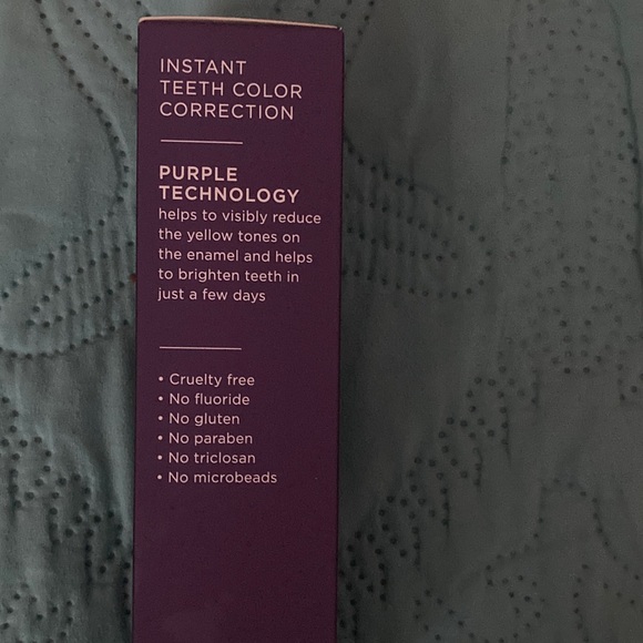 Evo Purple Toothpaste - Picture 2 of 3